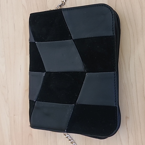 Zara Black Leather Crossbody Bag With Chain 9"×7" - Picture 6 of 6